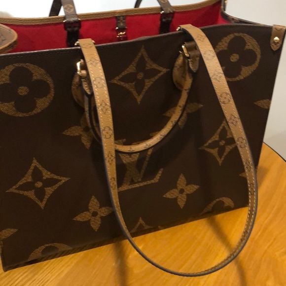 On the go tote - Picture 5 of 8